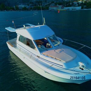AMPHORA BOAT